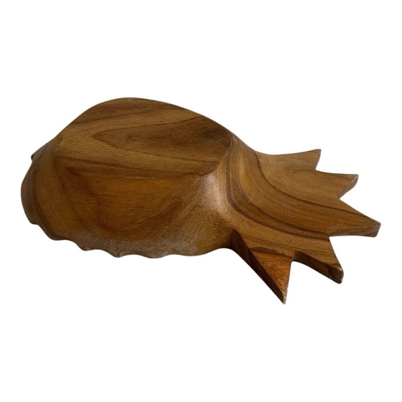 Large Decorative Wooden Pineapple-Shaped Bowl Serving Bowl 16"x9"x4" - Picture 6 of 6